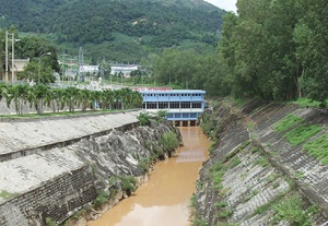 Công nhân chết ngạt trong ống nước