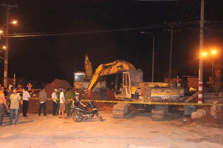 TPHCM: sập hầm công trình, 3 công nhân thiệt mạng
